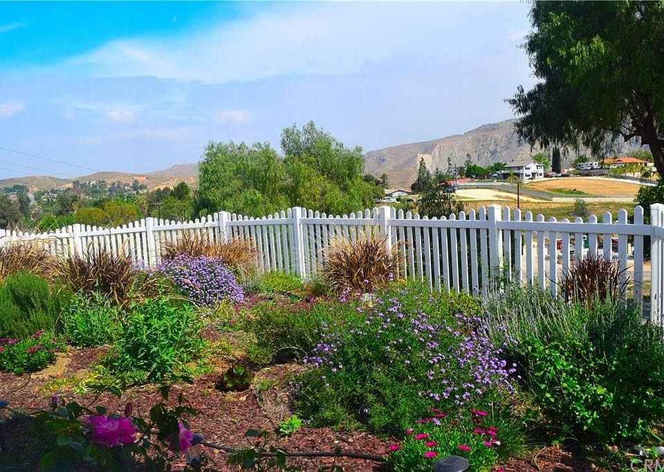 1st image of 7873 Marilyn Dr