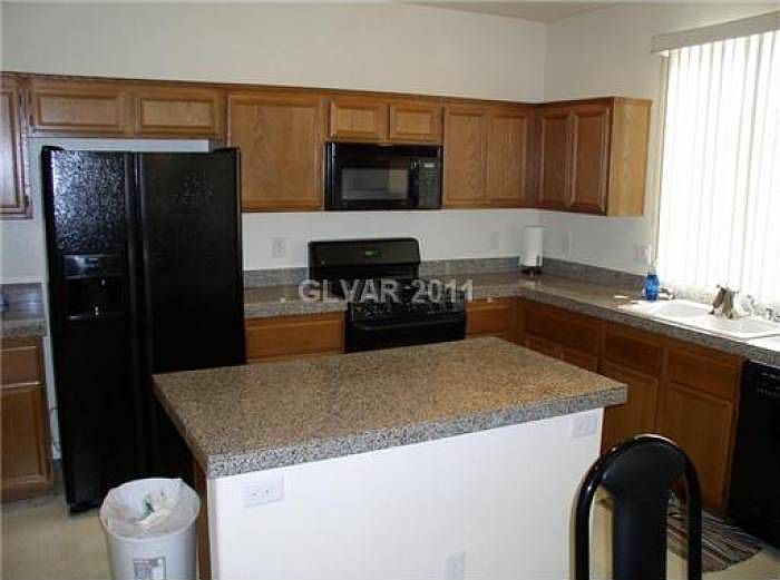 2nd image of 3921 Sierra Sun St
