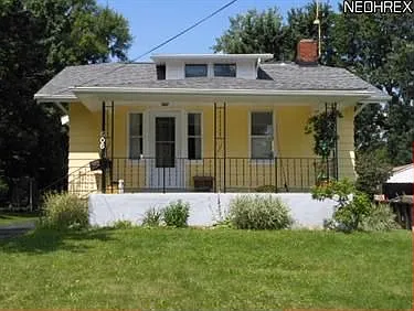 606 Wyandot Ave photo 1