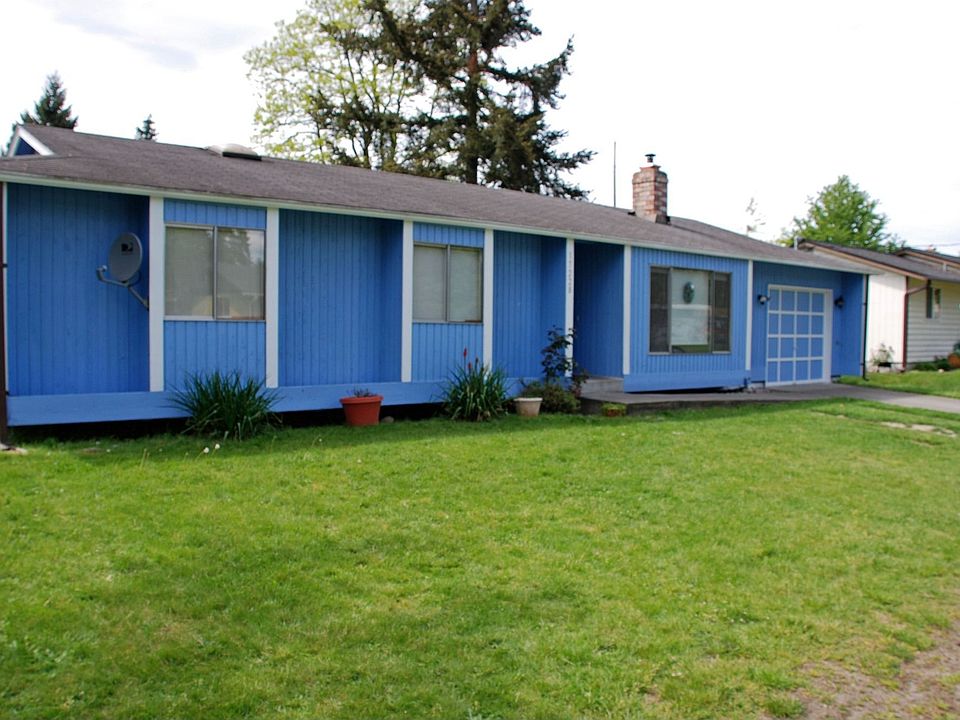 1st image of 17228 8th Ave E