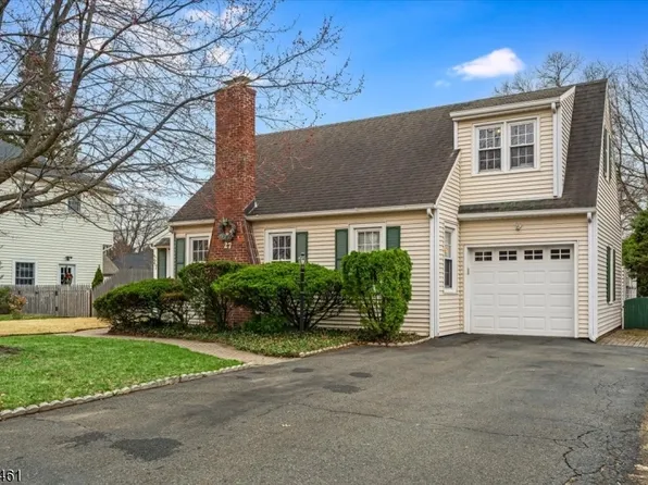27 Prospect Ave, Pequannock Twp., NJ 07444