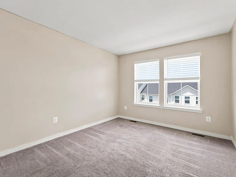 59 Four Leaf Dr — Photo 14