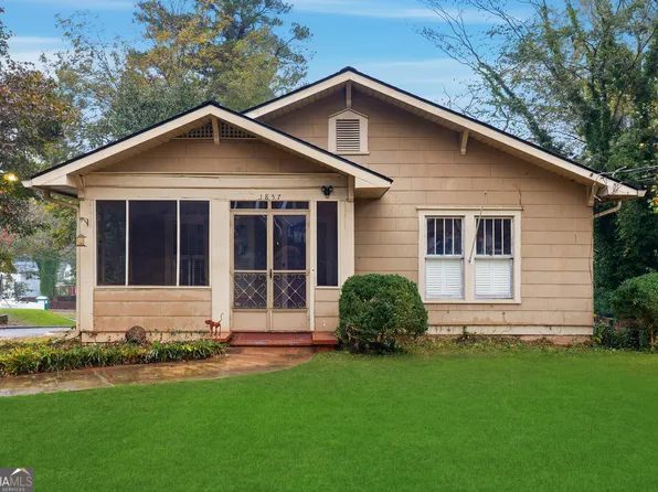 1857 Walker Ave, College Park, GA 30337
