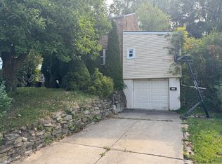 127 Macfarlane Dr, Pittsburgh, PA