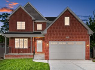 9121 S 52nd Ave, Oak Lawn, IL 60453