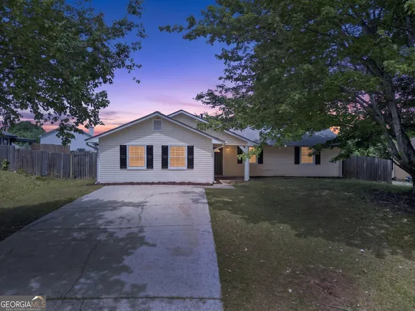 301 Deerfield Dr, Jonesboro, GA 30238