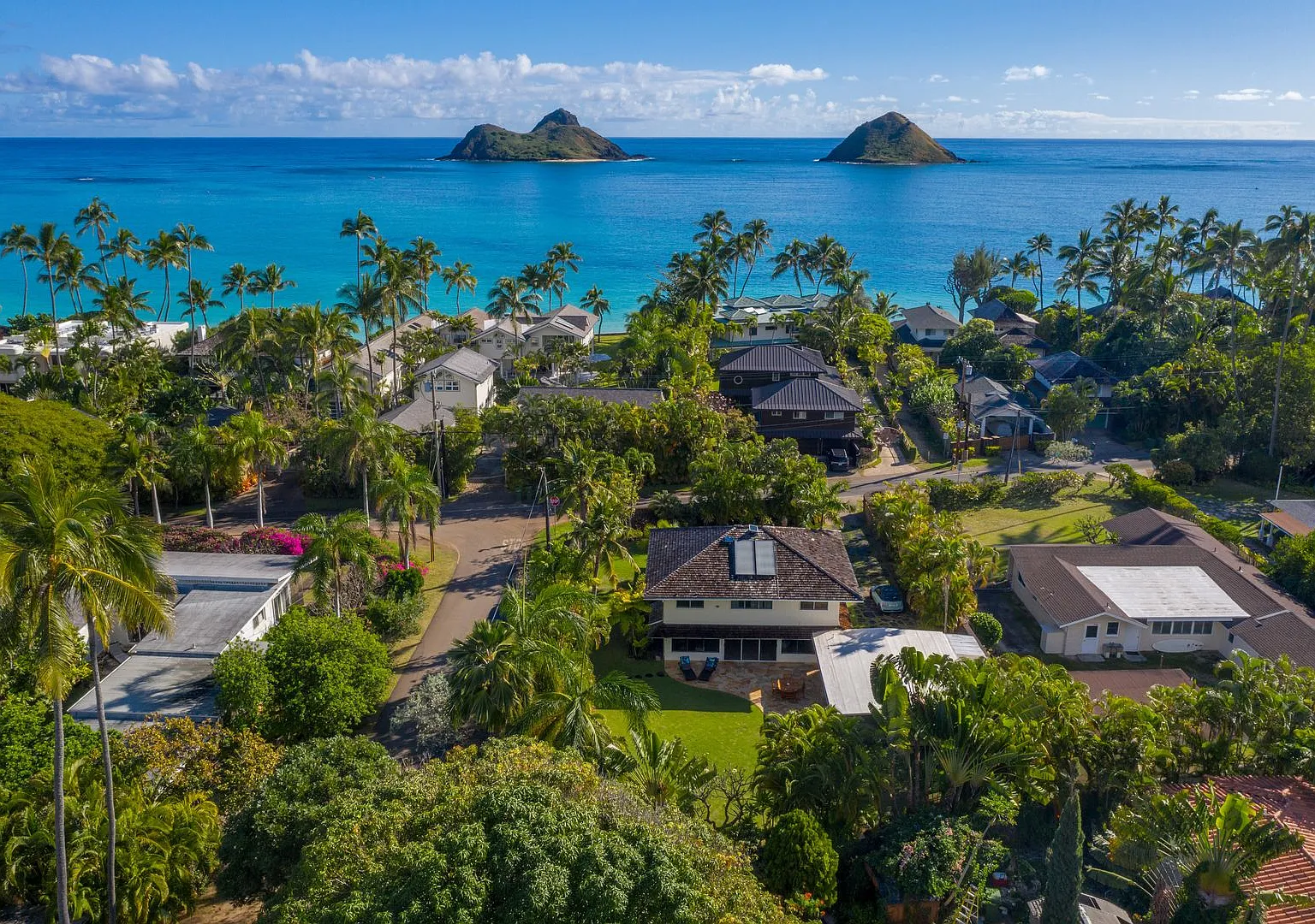 Fully Furnished Lanikai House with A/C — Photo 2