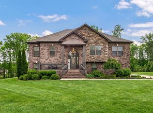 1729 Double R Blvd, Clarksville, TN 37042