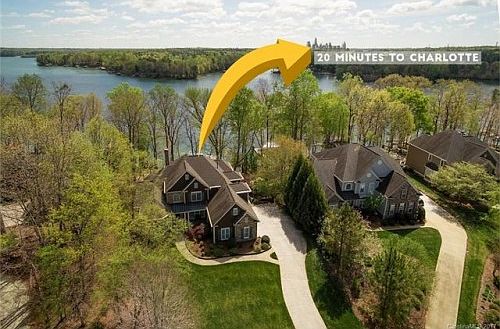 1st image of 213 Whiterock Dr