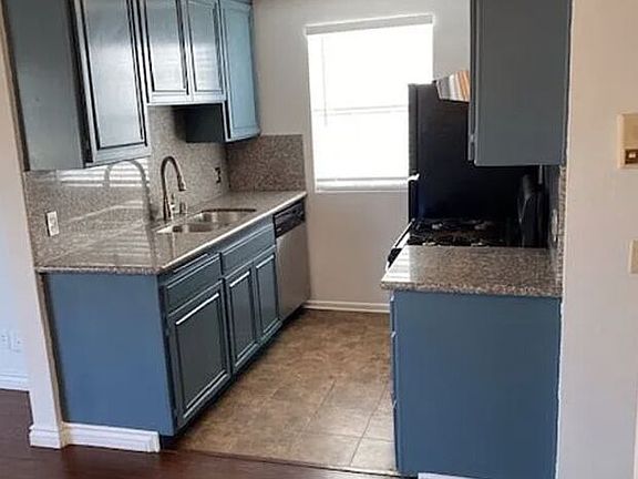 5th image of 2436 S Federal Ave