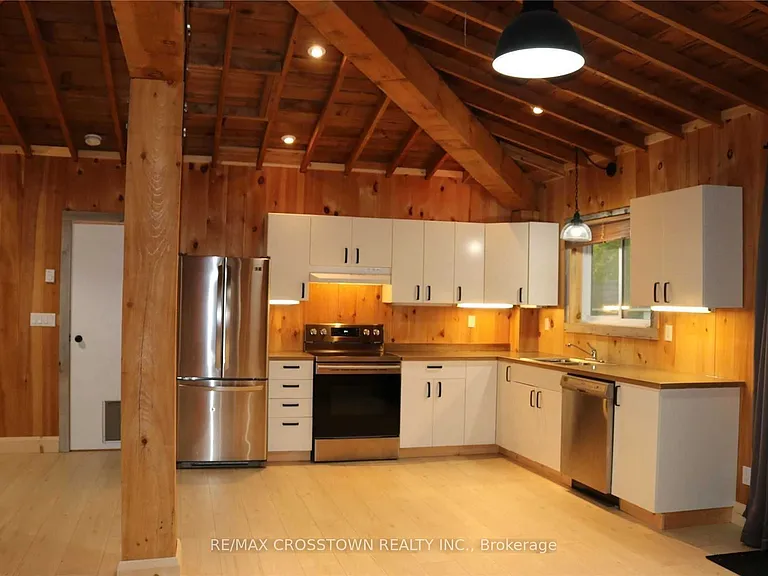 1056 Elm Rd — Photo 5