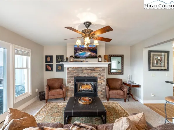 299 Indian Paintbrush Drive #R211, Banner Elk, NC 28604