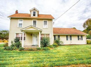 2863 N Delaware Dr, Mount Bethel, PA 18343