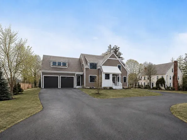 41 Lantern Ln, Braintree, MA 02184