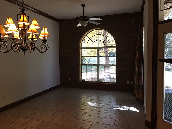 Keeping area by kitchen