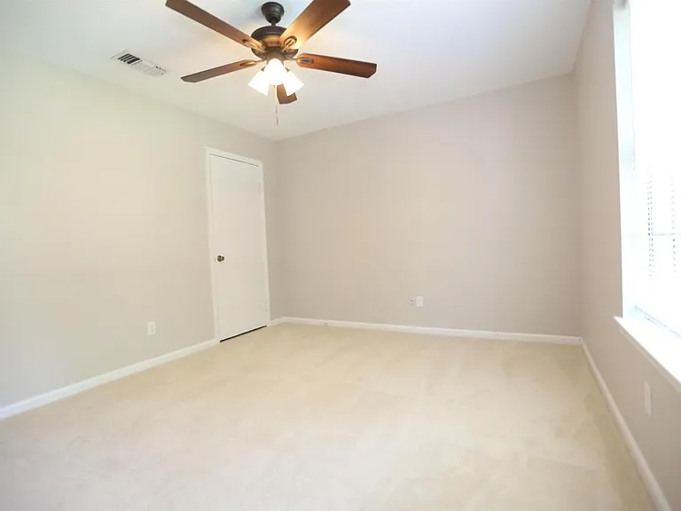 12406 Colleen Dr — Photo 29