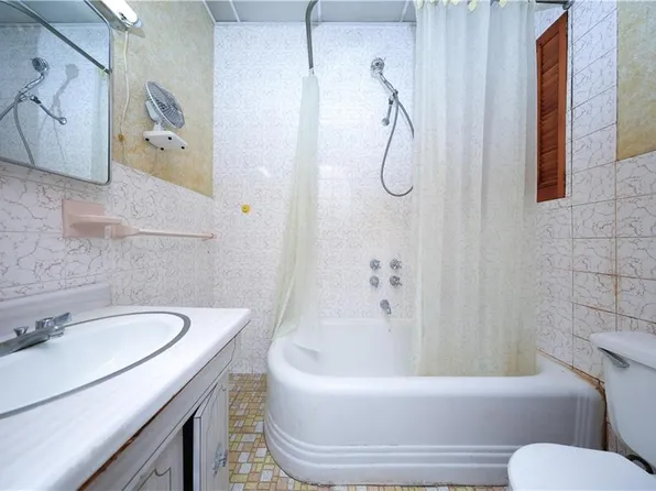 6821 16th Avenue image 10 of 29