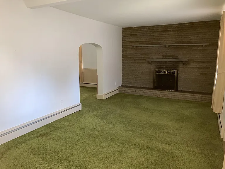 1142 Bechtel St — Photo 17