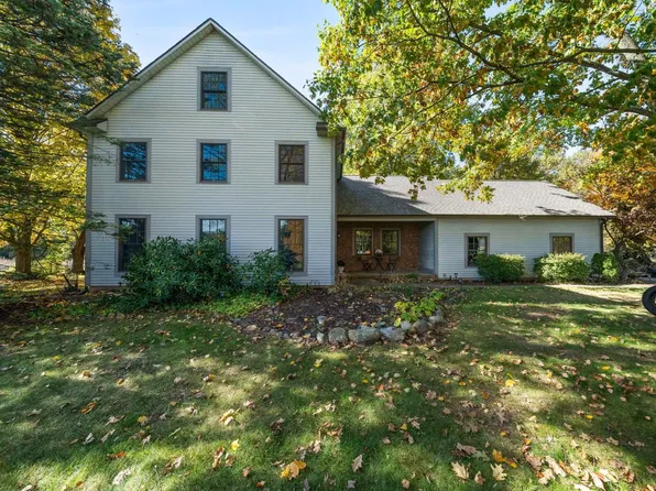 50615 Fox Trl, Granger, IN 46530