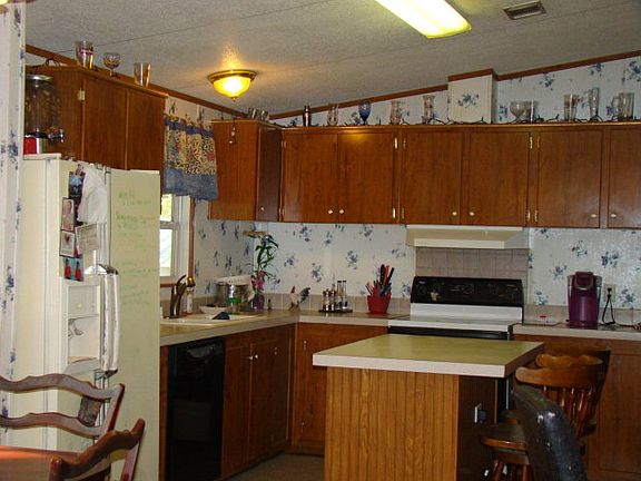 4th image of 171 Lake Arrowhead Dr
