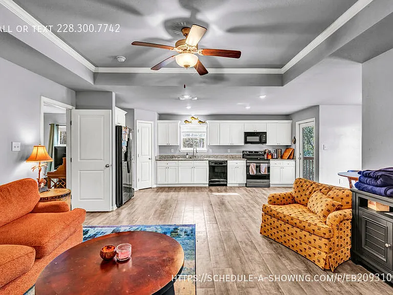 18231 Mill Cv — Photo 3