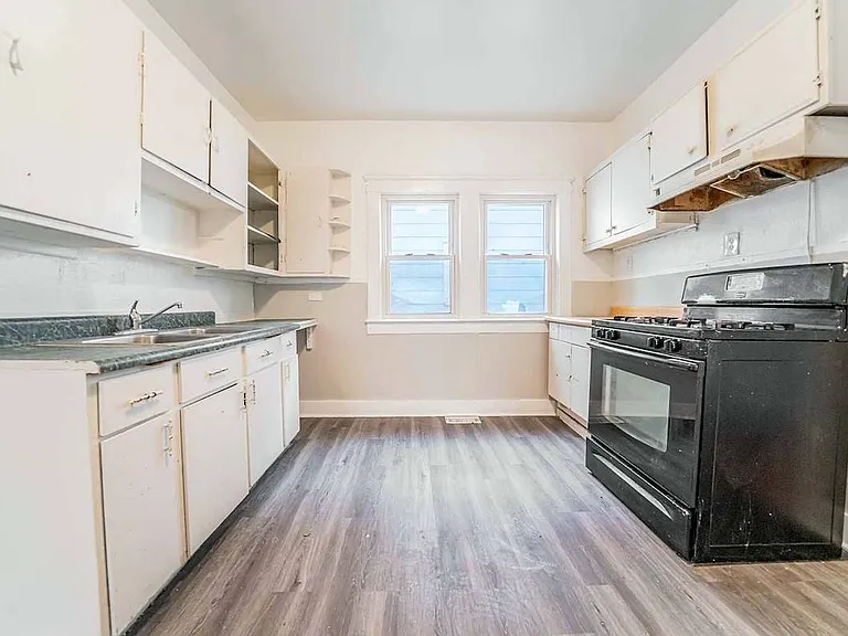 4310 Daisy Ave — Photo 65