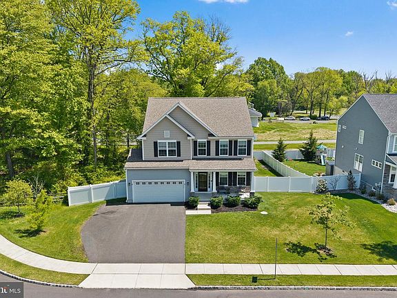 5th image of 6 Buck Ln