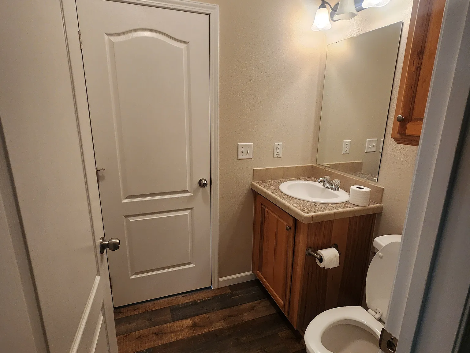 2 bed, 1400 sqft, $2,150 — Photo 4
