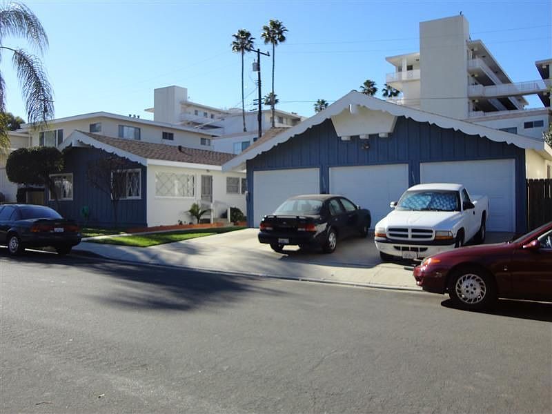 Bungalow Style Triplex