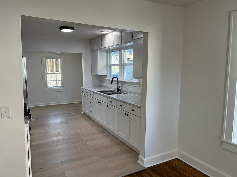 928 Homer Ave — Photo 29