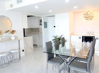 20301 W Country Club Dr APT 1422, Aventura, FL