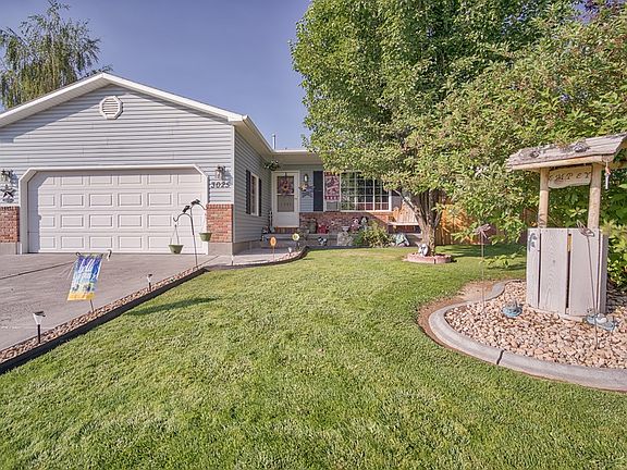 2nd image of 3025 Laurence Ct