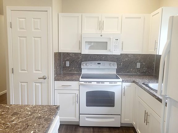 4th image of 1326 N Timberview Dr