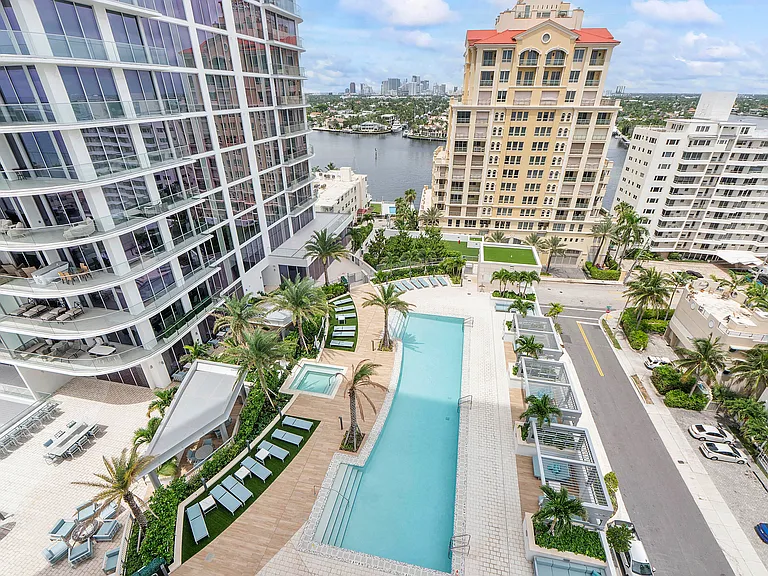 151 N Seabreeze Blvd #1003 — Photo 39