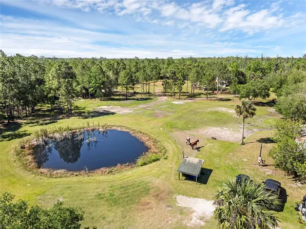 2321 Waccassa St, Geneva, FL 32732