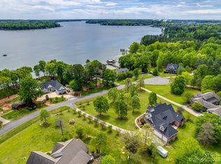 5321 Hudson Rd, Lake Wylie, SC 29710
