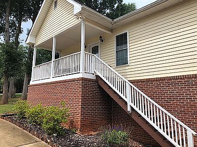 2nd image of 200 Wildflower Dr
