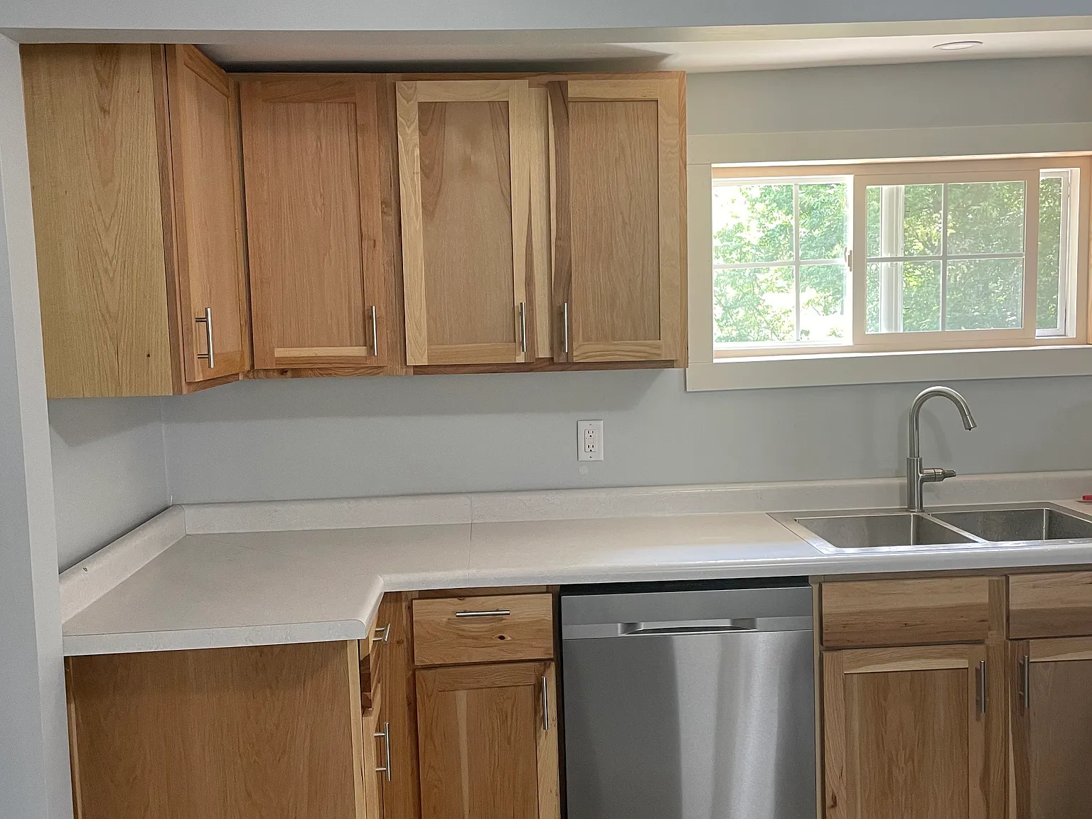 122 E Lake St — Photo 3