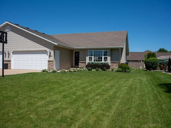 W2844 Brookhaven Dr, Appleton, WI 54915