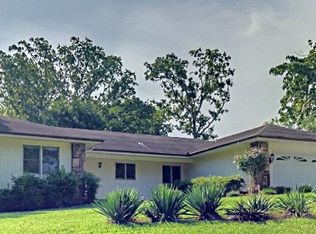 8 Churchill Dr, Bella Vista, AR 72715