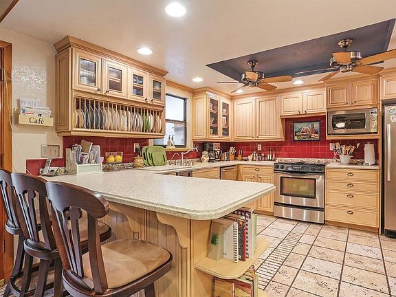 2nd image of 6701 Palm Ave