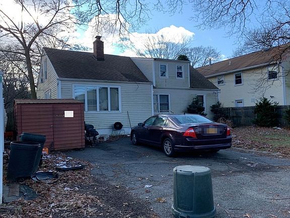 5th image of 22 Bennington St