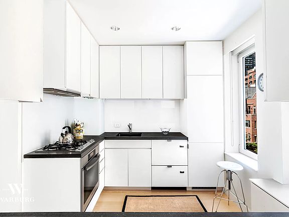 5th image of 455 E 51st St #5BC