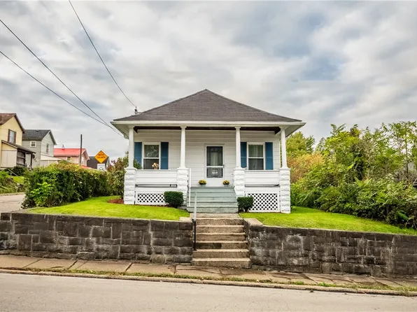 394 Fisher Hl, Sharon, PA 16146