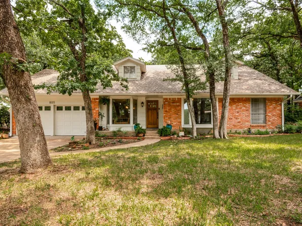 805 Live Oak Ln, Arlington, TX 76012