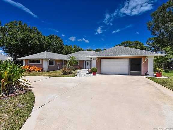 2nd image of 2893 SE Italy St