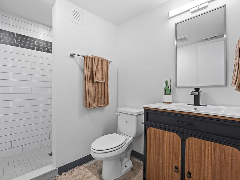 415 S Weber St #104 — Photo 6
