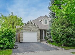 12 Euclid Ave, Waterloo, ON N2L 6L9