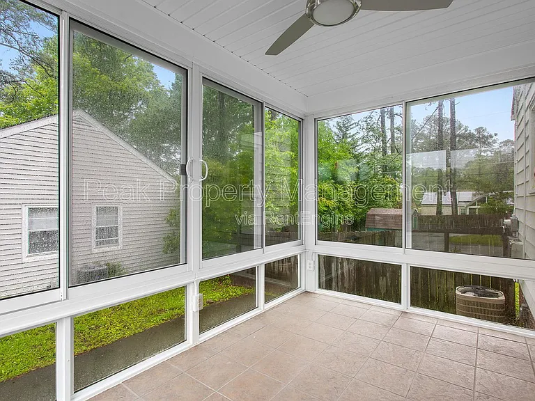 8514 Wetherly Dr — Photo 14