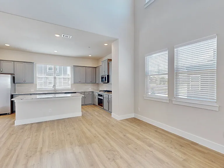 832 Concan Dr — Photo 25